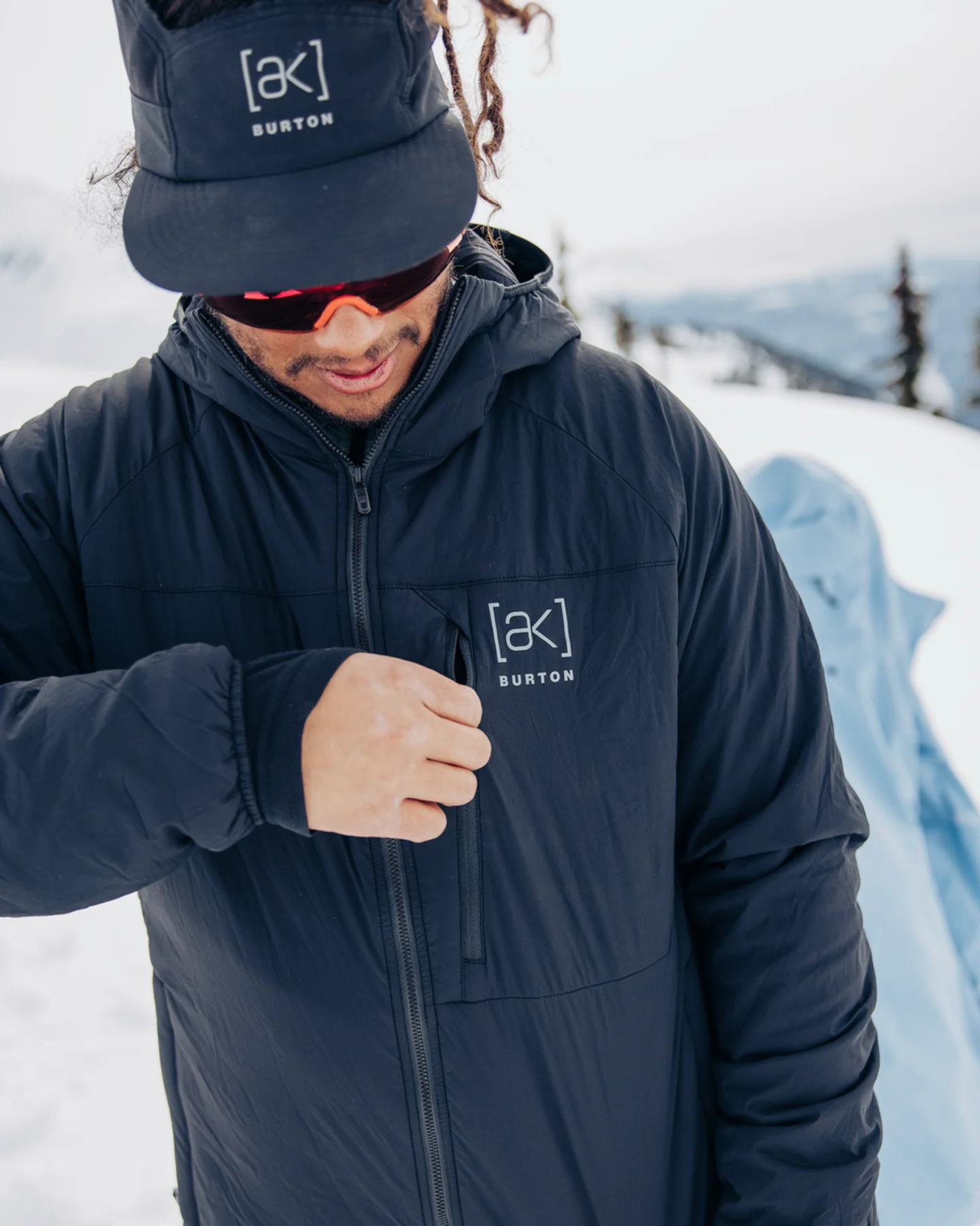 Burton Men's [ak]® Helium Hooded Stretch Insulated Jacket - True Black - Image 7