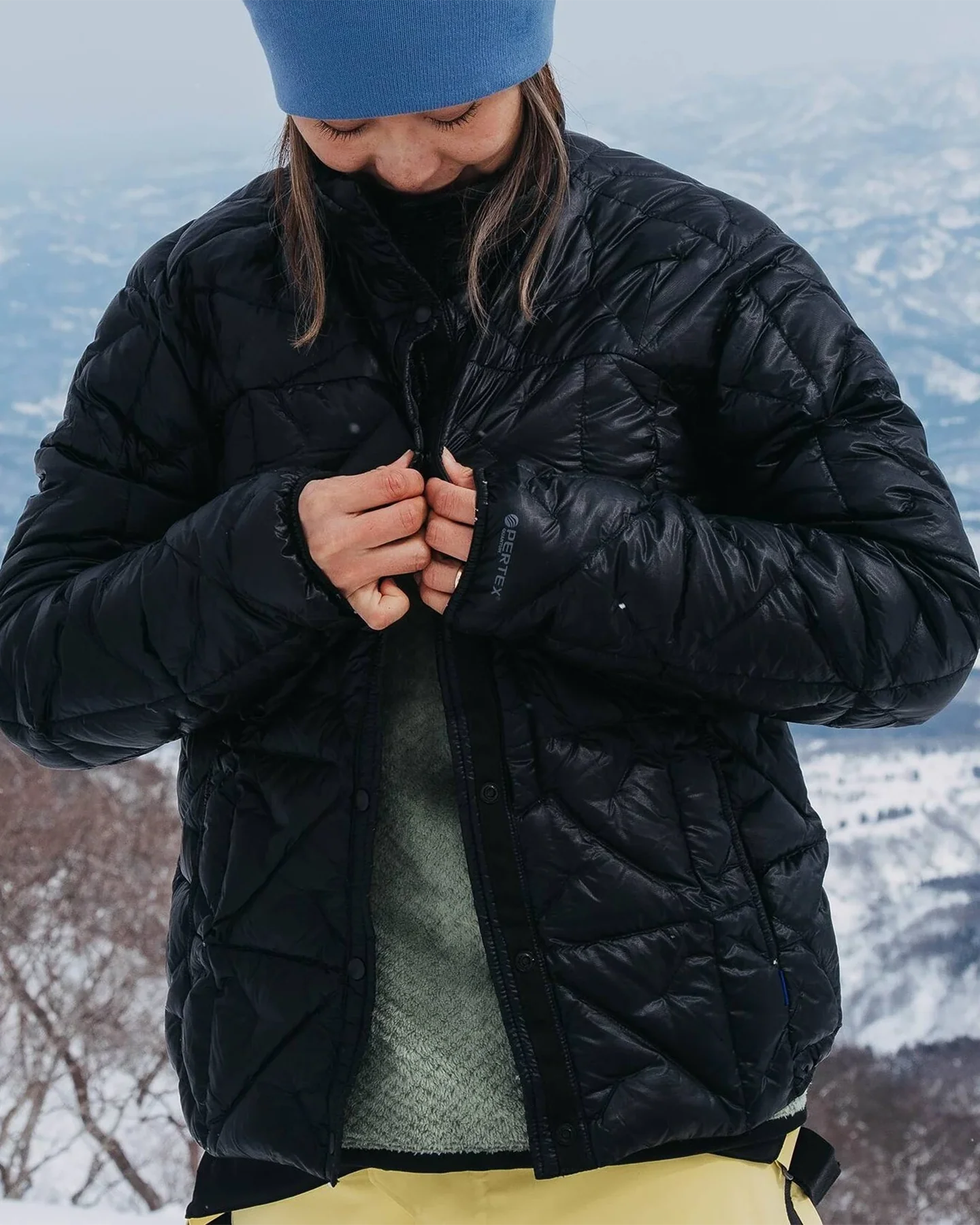 Burton Women's [ak]® Baker Ultralight Down Jacket - True Black - Image 8