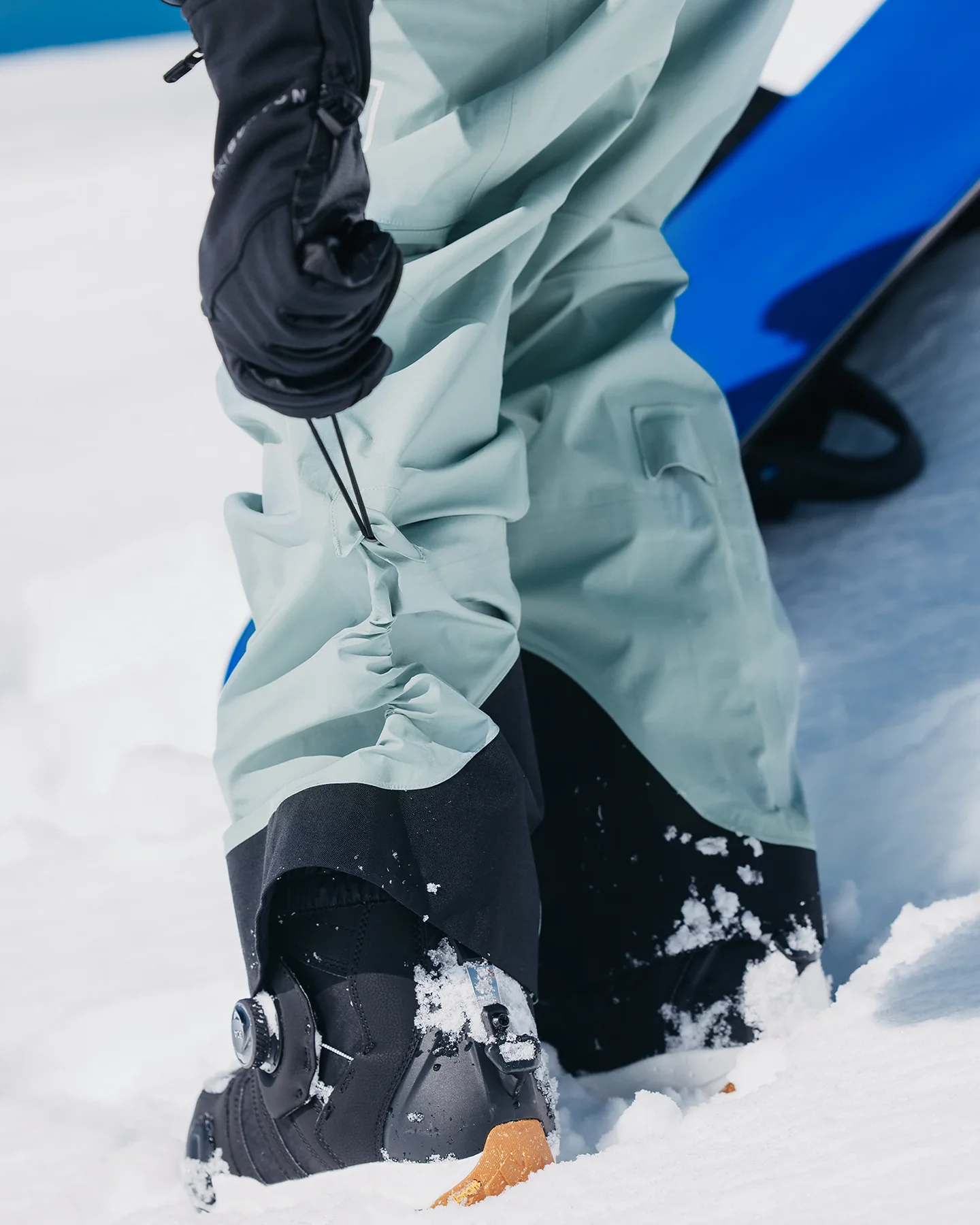 Burton Women's [ak]® Kimmy GORE-TEX® 3L Snow Bib - Petrol Green - Image 8