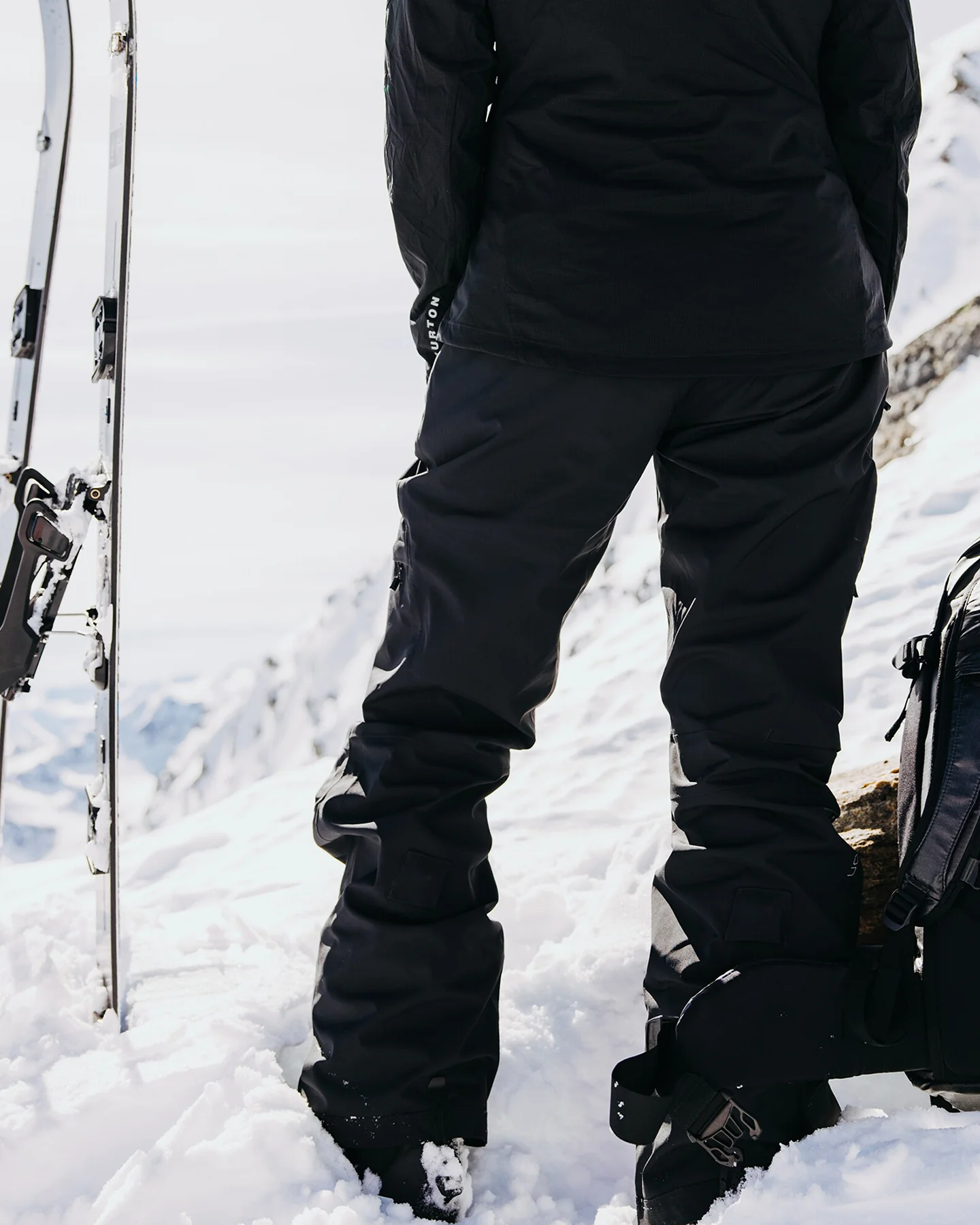 Burton Women's [ak]® Summit GORE-TEX® 2L Insulated Snow Pants - True Black - Image 4
