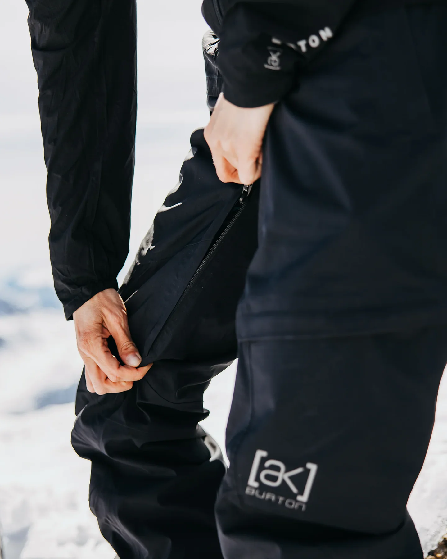 Burton Women's [ak]® Summit GORE-TEX® 2L Insulated Snow Pants - True Black - Image 5